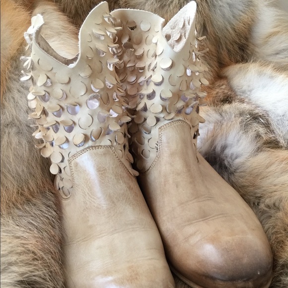 📌📌📌SOLD📌📌📌 ITALIAN SLOUCHED BOOTIES - Picture 3 of 7